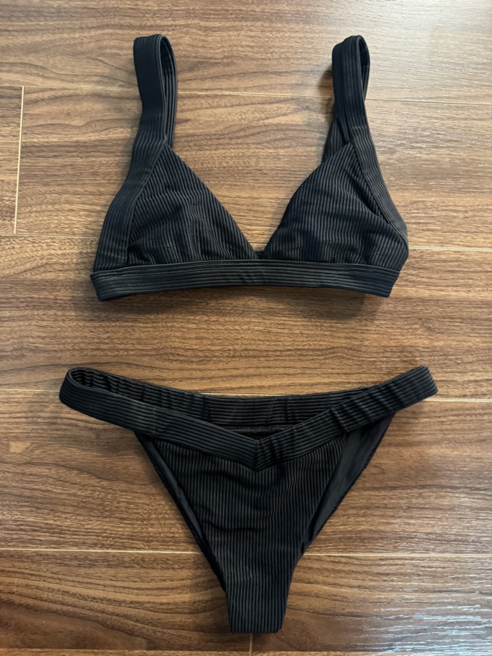 Frankies Bikinis black ribbed set